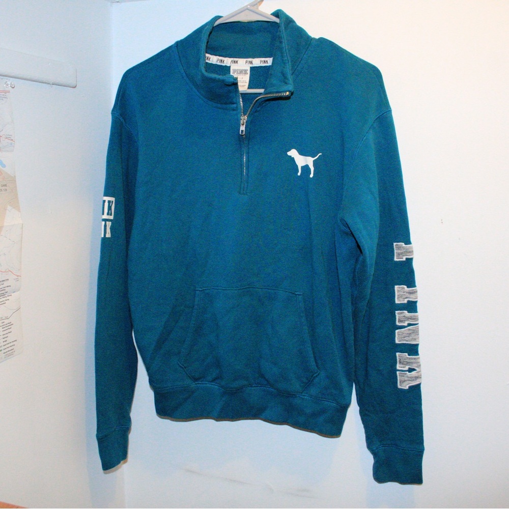 Victoria secret pullover/ Small